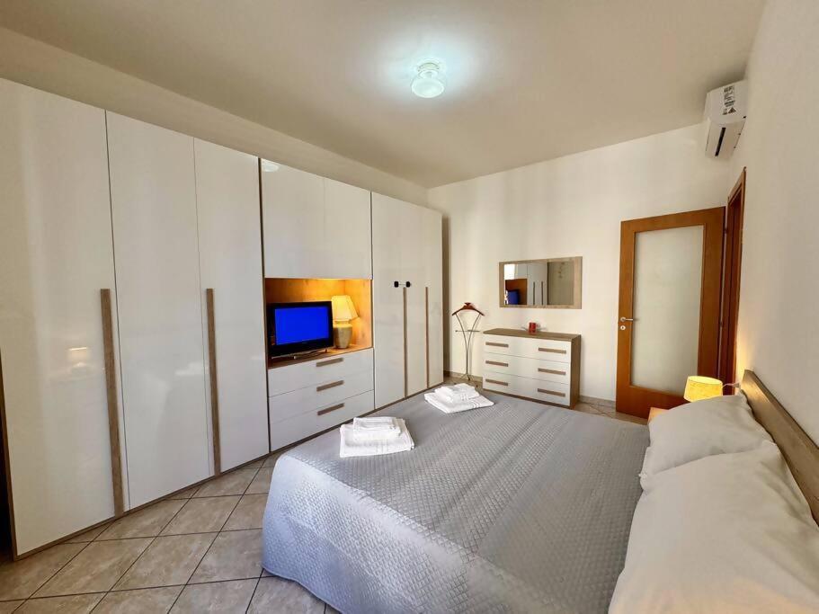 דירות קומו Ilaria House מראה חיצוני תמונה