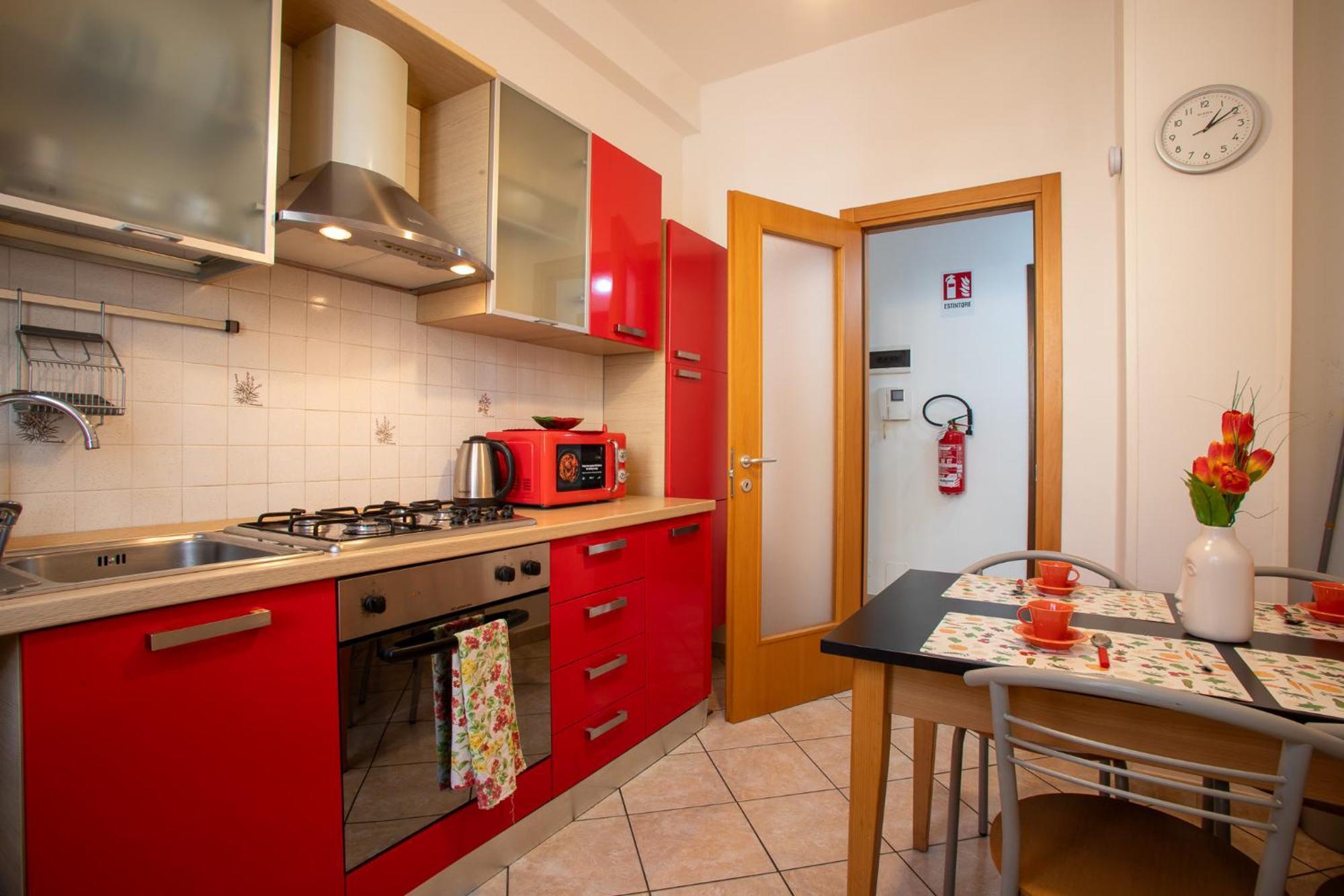 דירות קומו Ilaria House מראה חיצוני תמונה