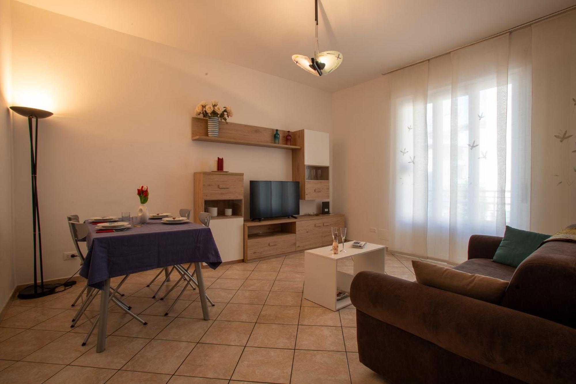 דירות קומו Ilaria House מראה חיצוני תמונה