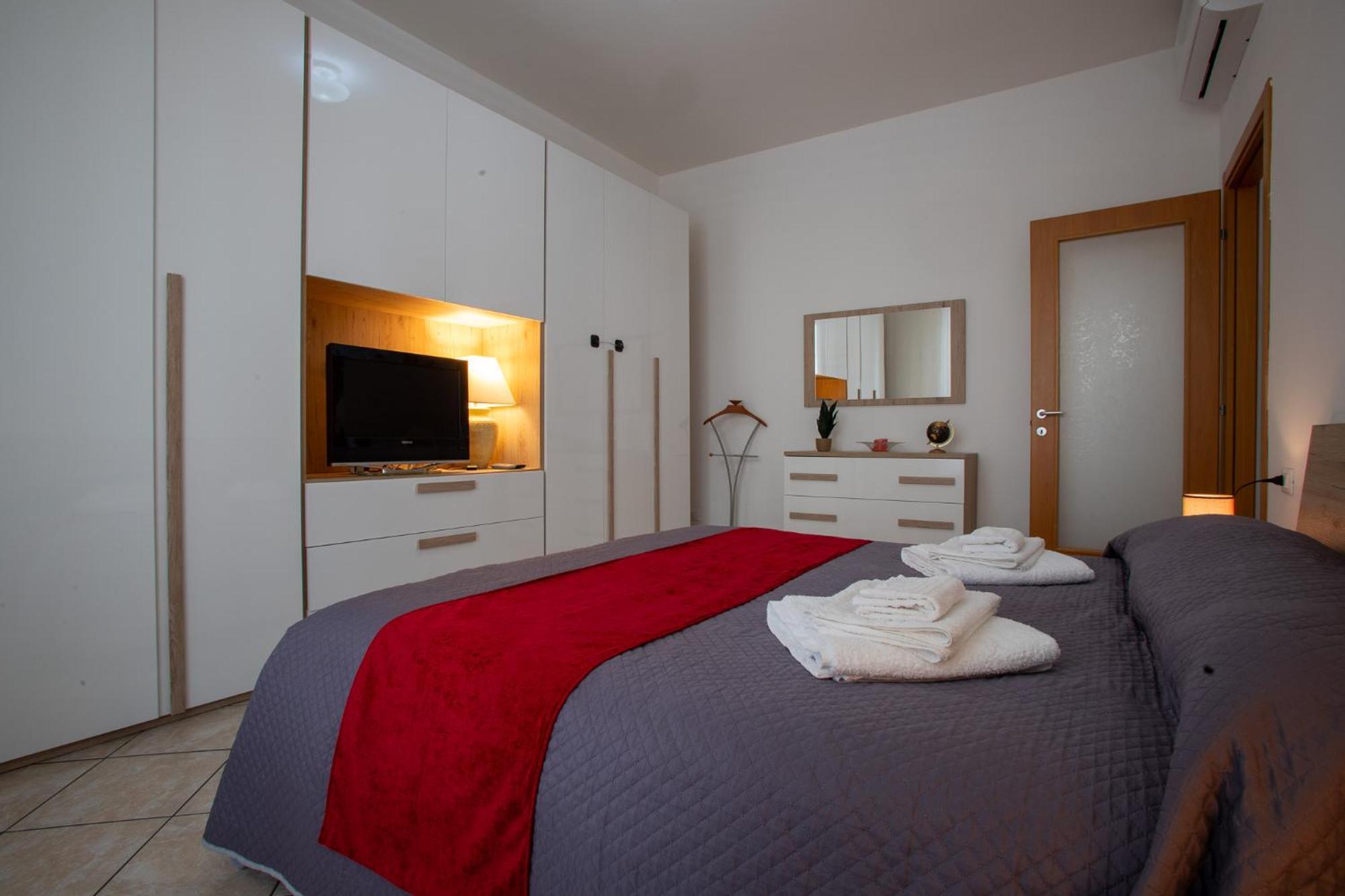 דירות קומו Ilaria House מראה חיצוני תמונה